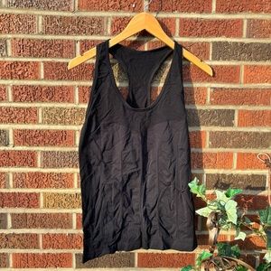 Fabletics Black Bodycon Athletic Breathlable Racerback Tank Top